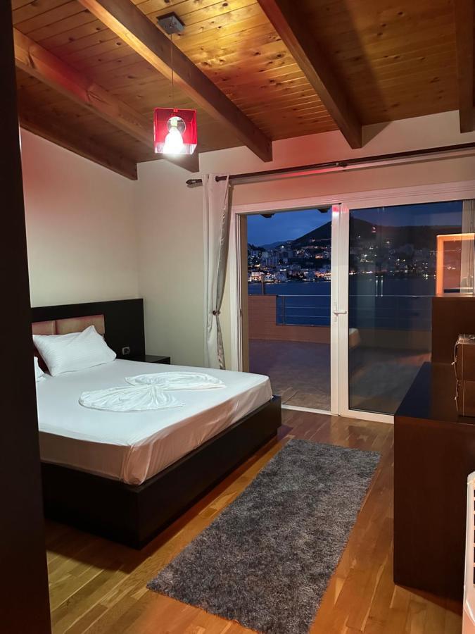 Penthouse Sea View Apartment ซารานเดอ ภายนอก รูปภาพ